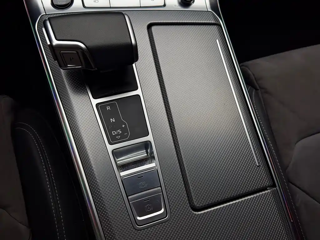 Audi A6L 2024 — фото 12