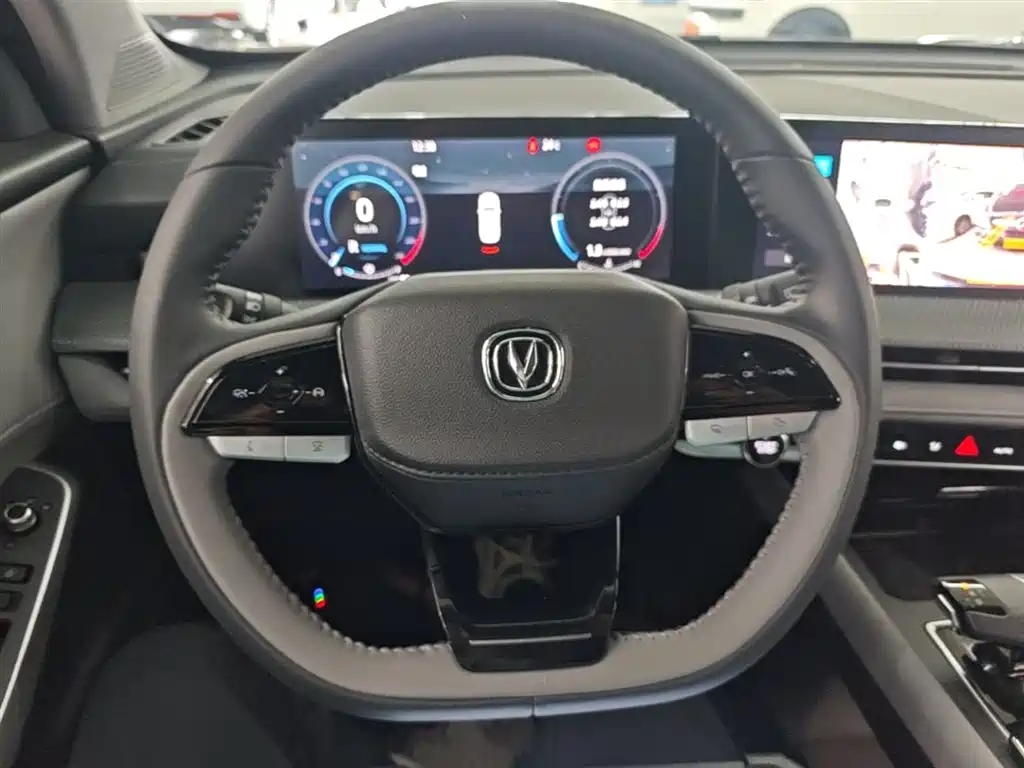 Changan CS75 PLUS 2022 — фото 11