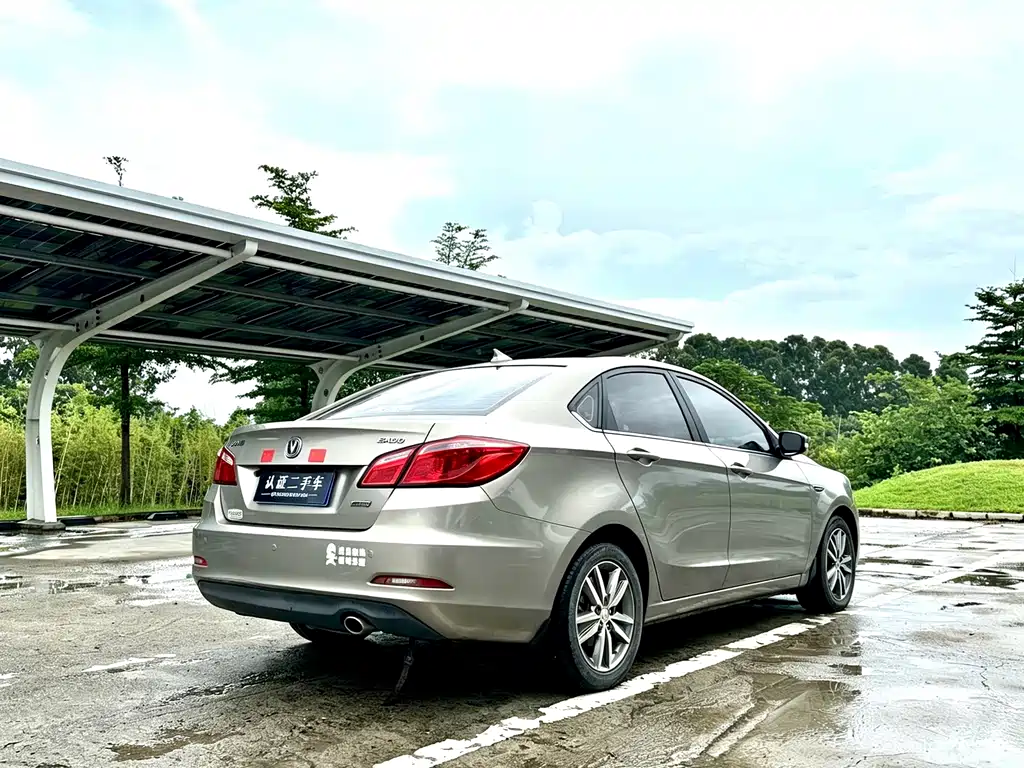 Changan Eado 2016 — фото 6