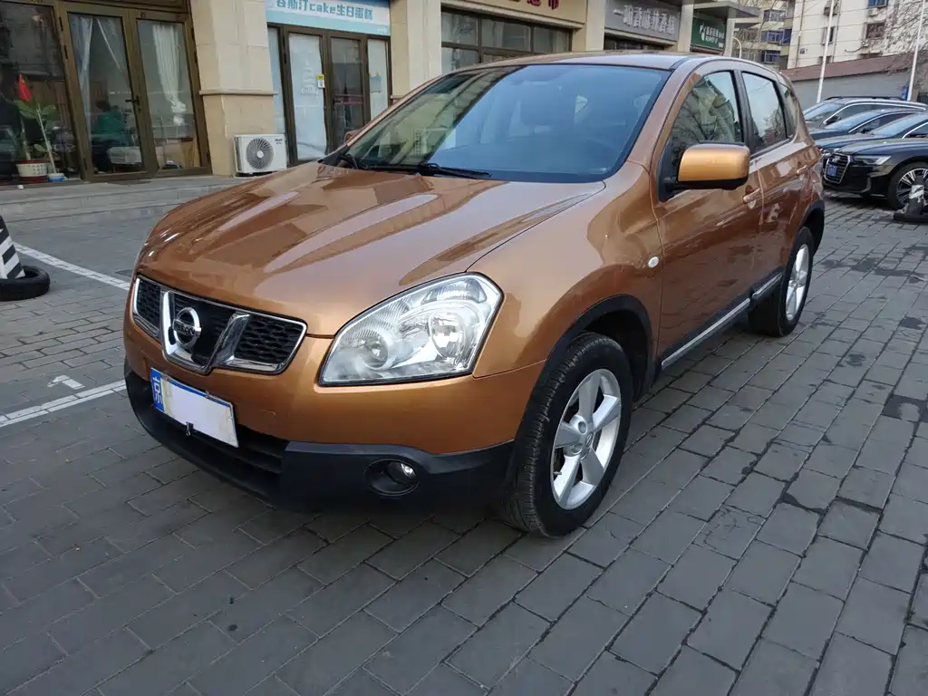 Nissan Qashqai 2014 — фото 1