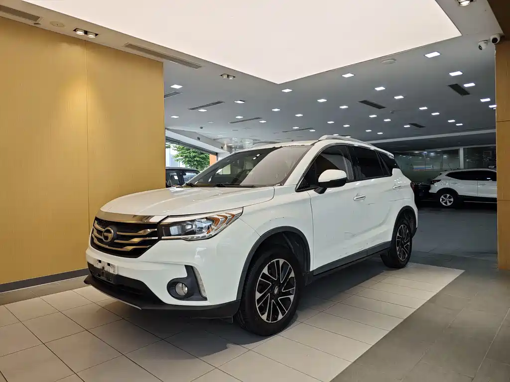 GAC Motor Trumpchi GS4 2015