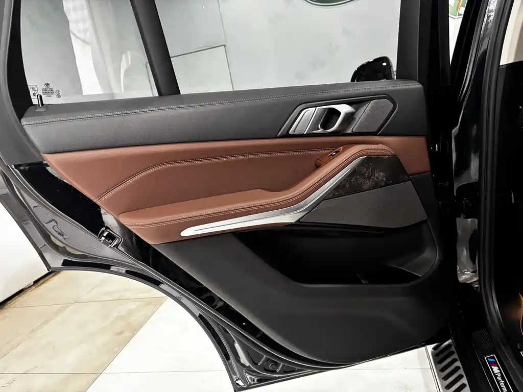 BMW X5 New Energy 2020 — фото 23