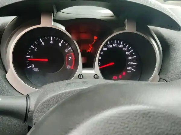 Infiniti ESQ 2014