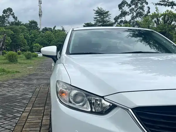 Mazda Atenza 2015