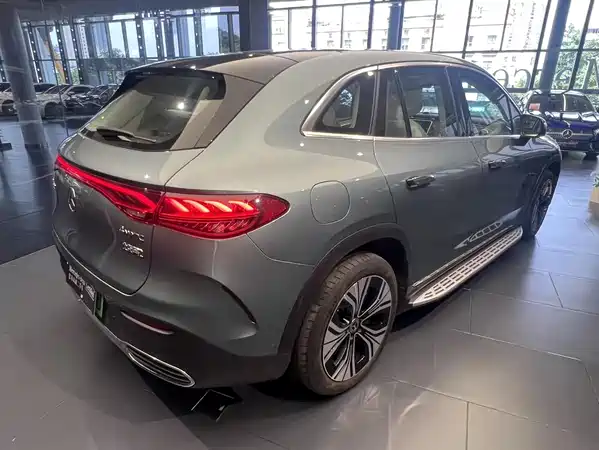Mercedes-Benz EQE SUV 2024
