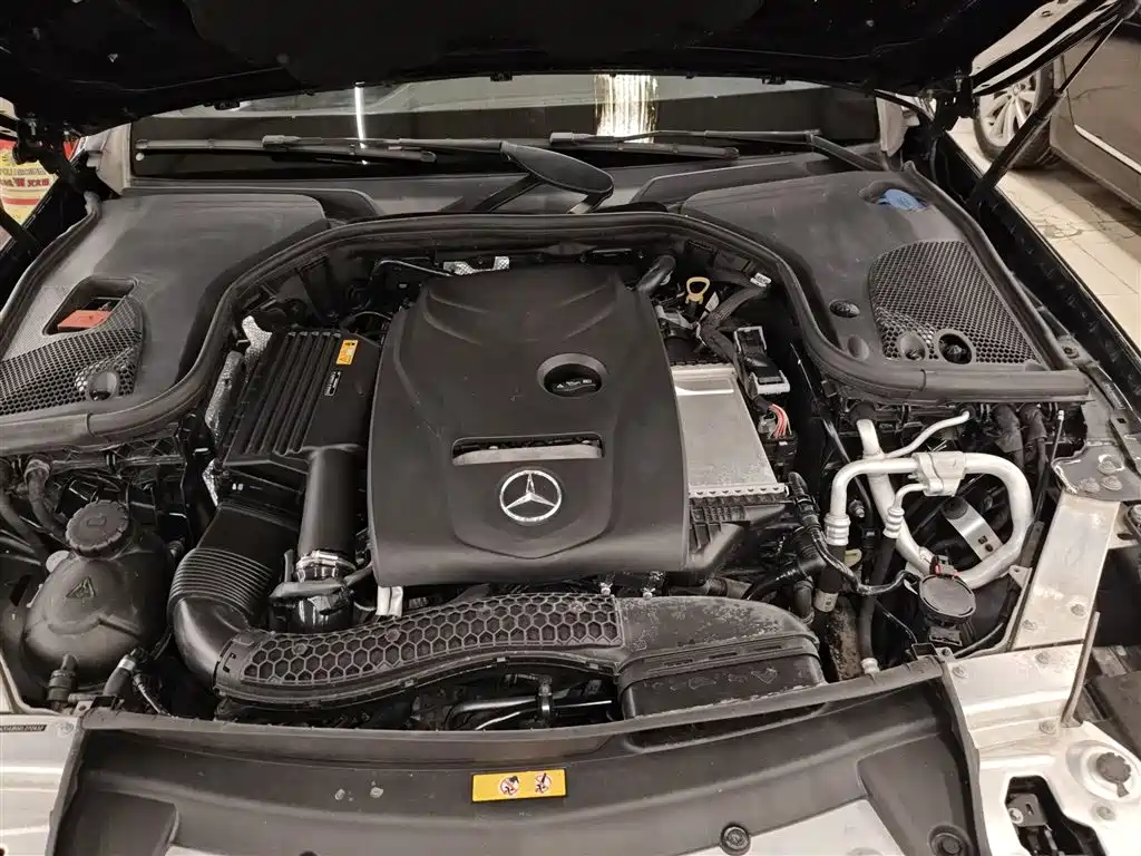 Mercedes-Benz E-Class 2019 — фото 10