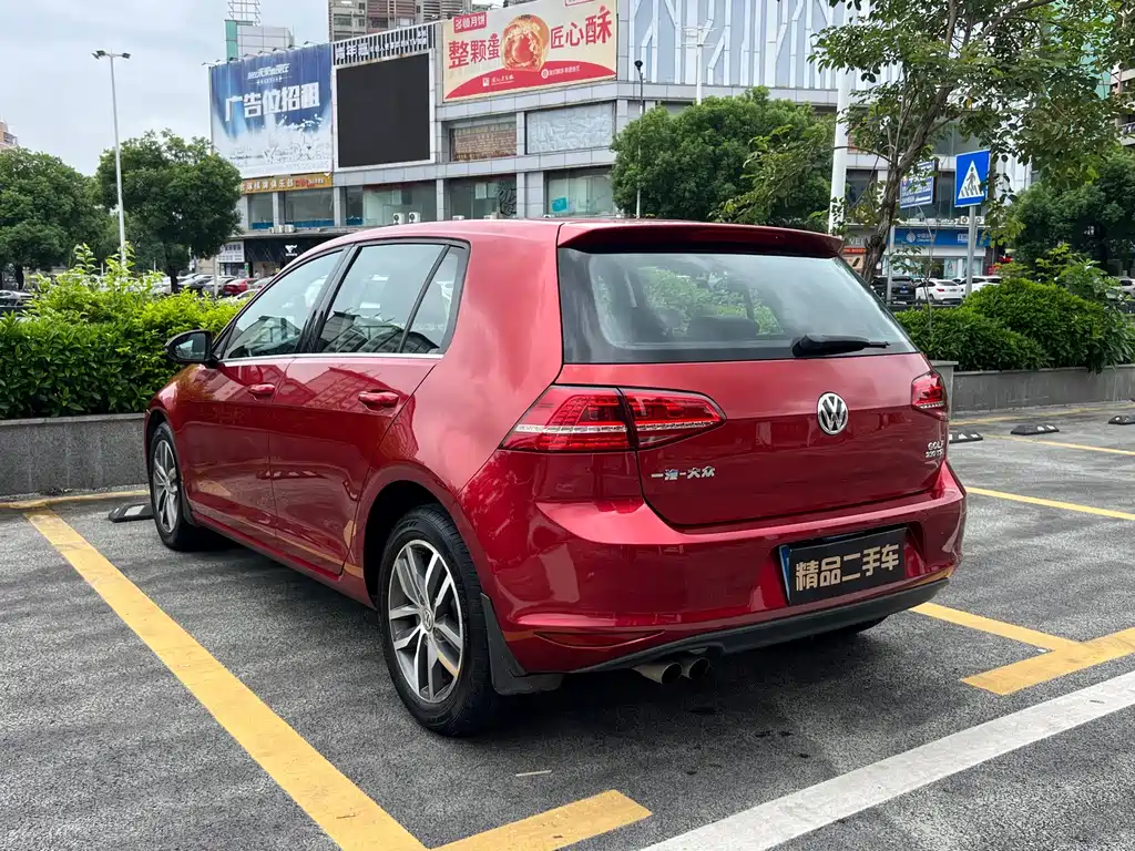 Volkswagen Golf 2016