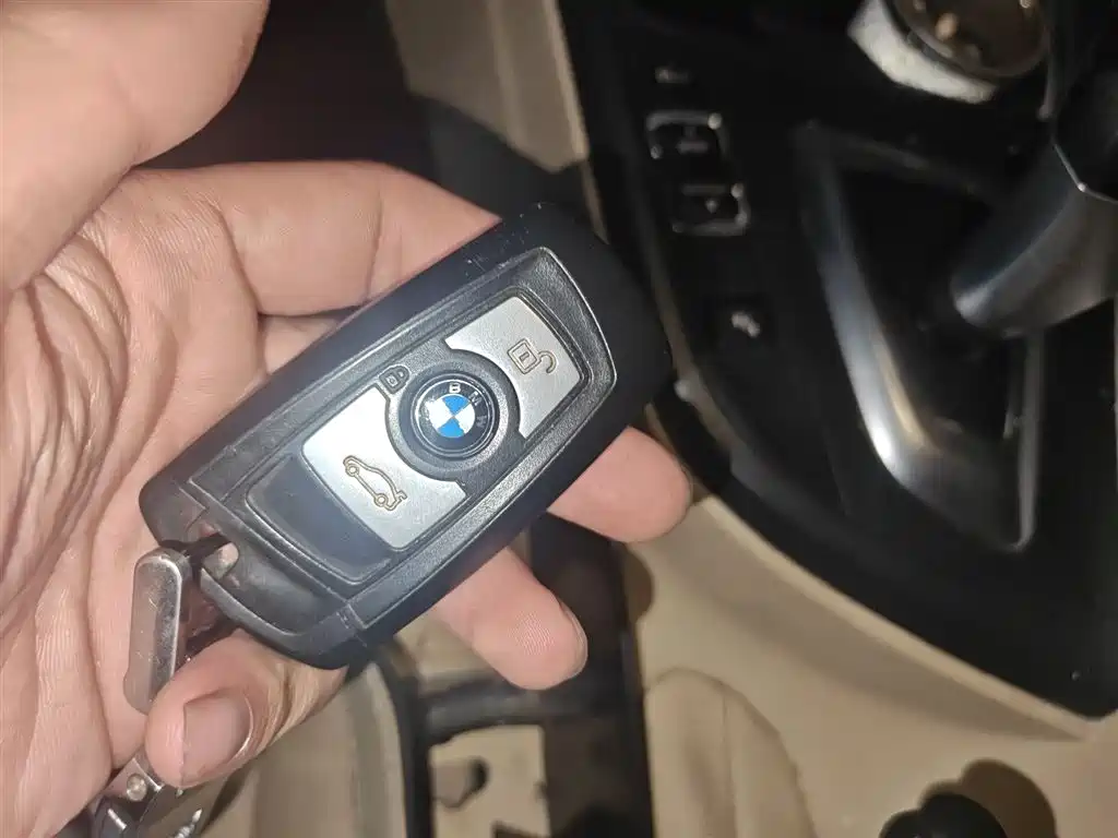 BMW 3 Series 2015 — фото 12