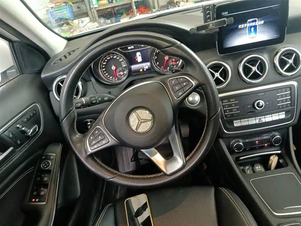 Mercedes-Benz GLA 2018 — фото 7
