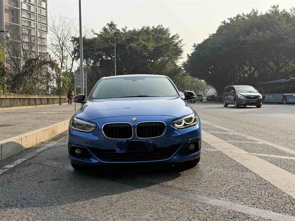 BMW 1 Series 2018 — фото 2