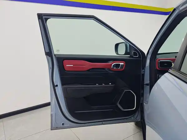 Geely ICON 2021