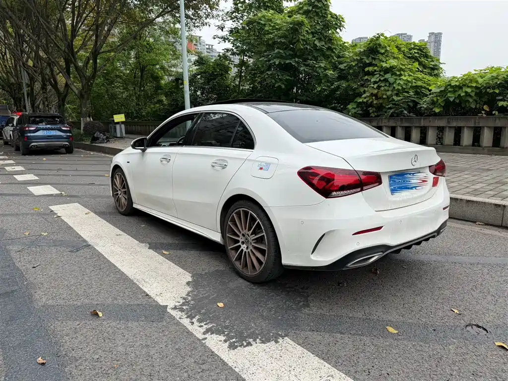 Mercedes-Benz A-Class 2019 — фото 2