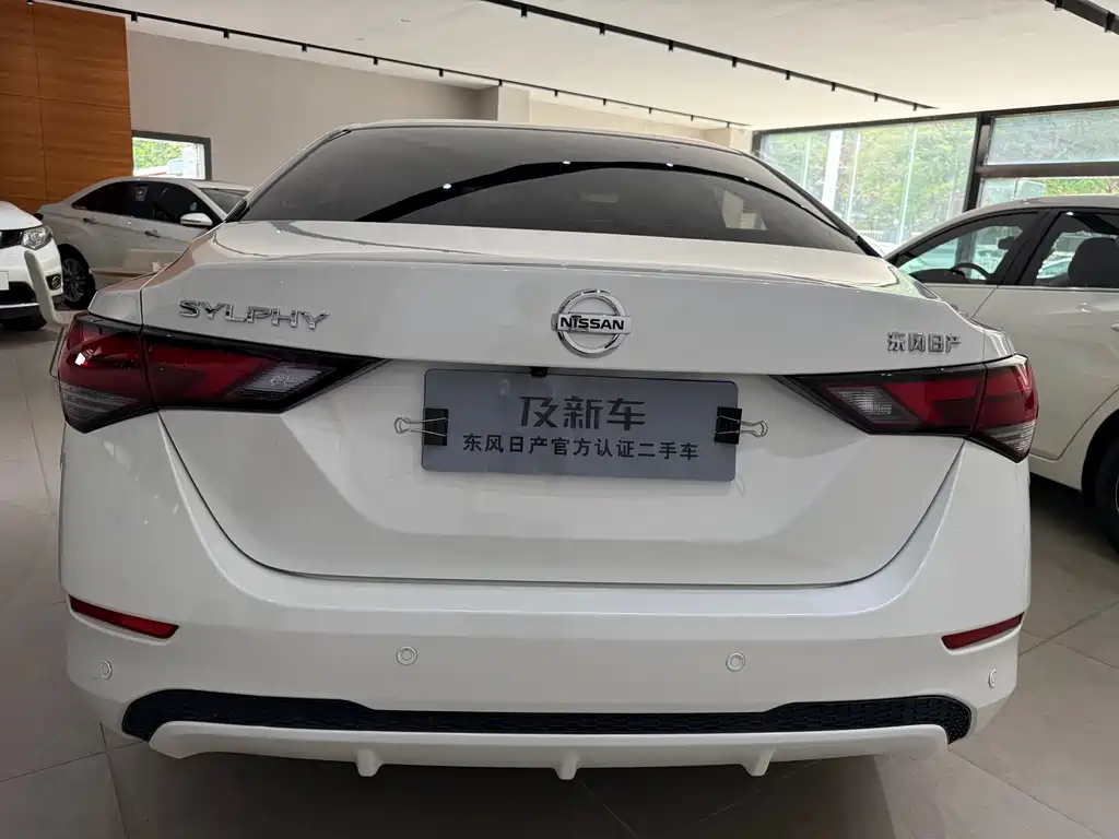 Nissan Sylphy 2022 — фото 11
