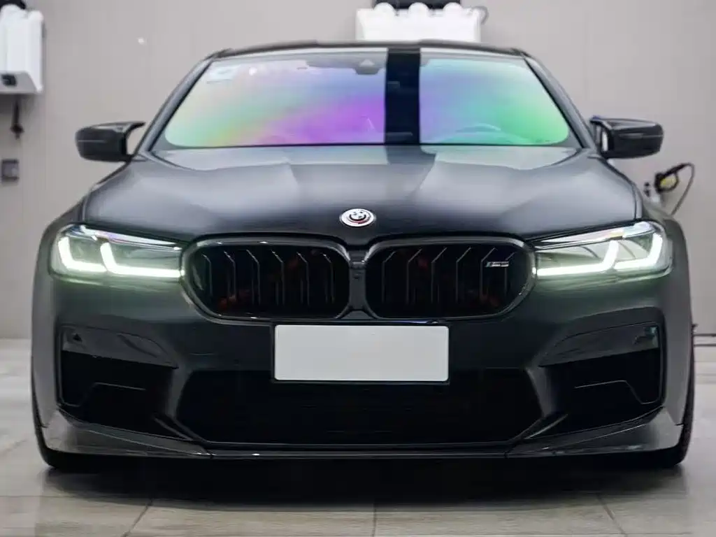 BMW M5 2021