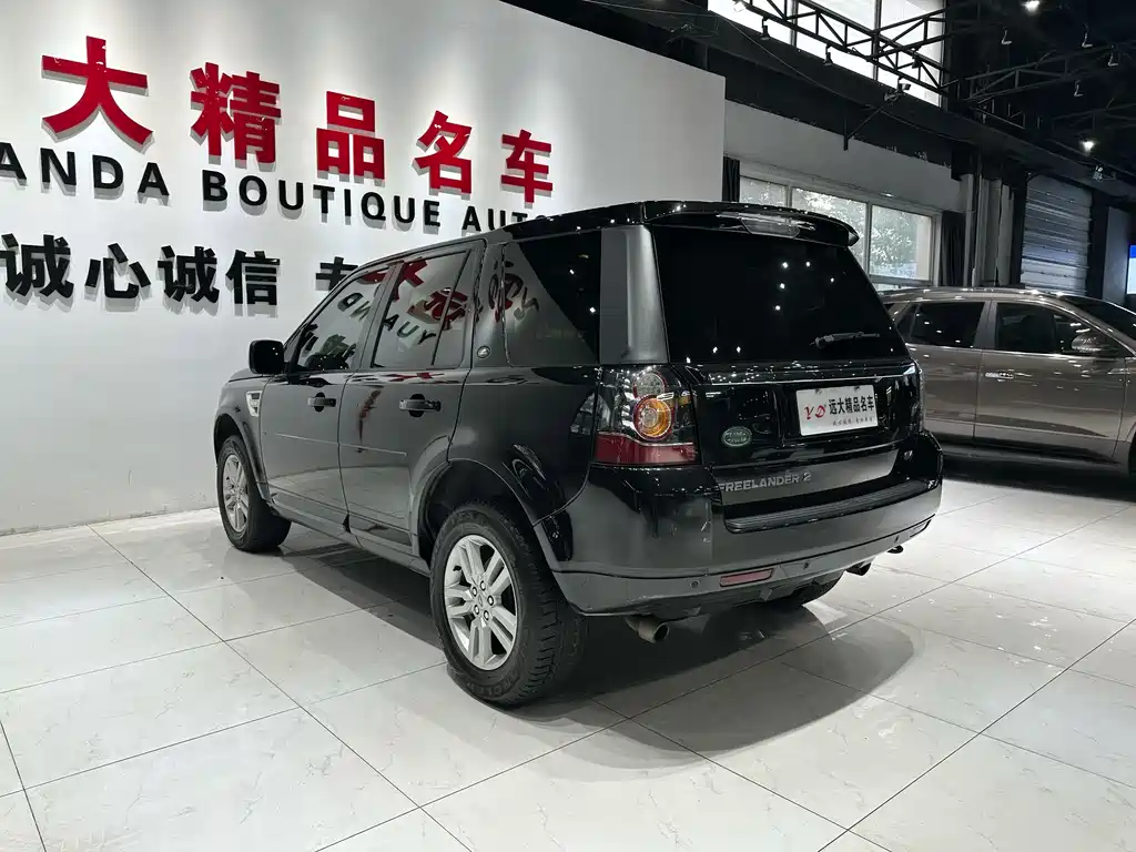 Land Rover Freelander 2 2013 — фото 16