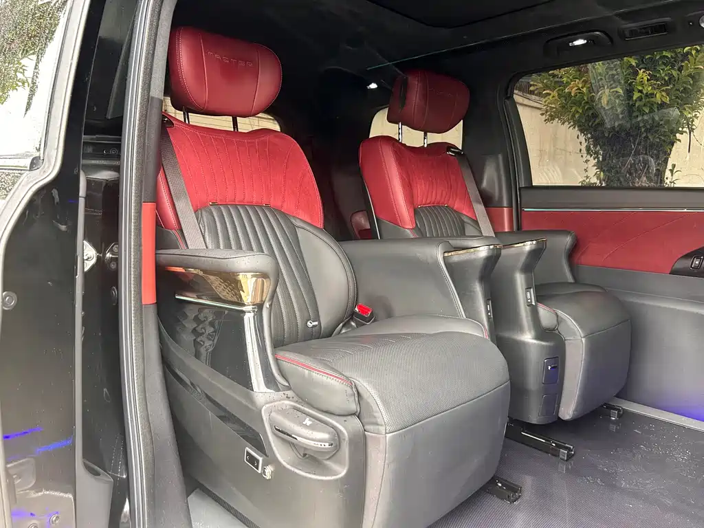GAC Trumpchi M8 2023 — фото 15