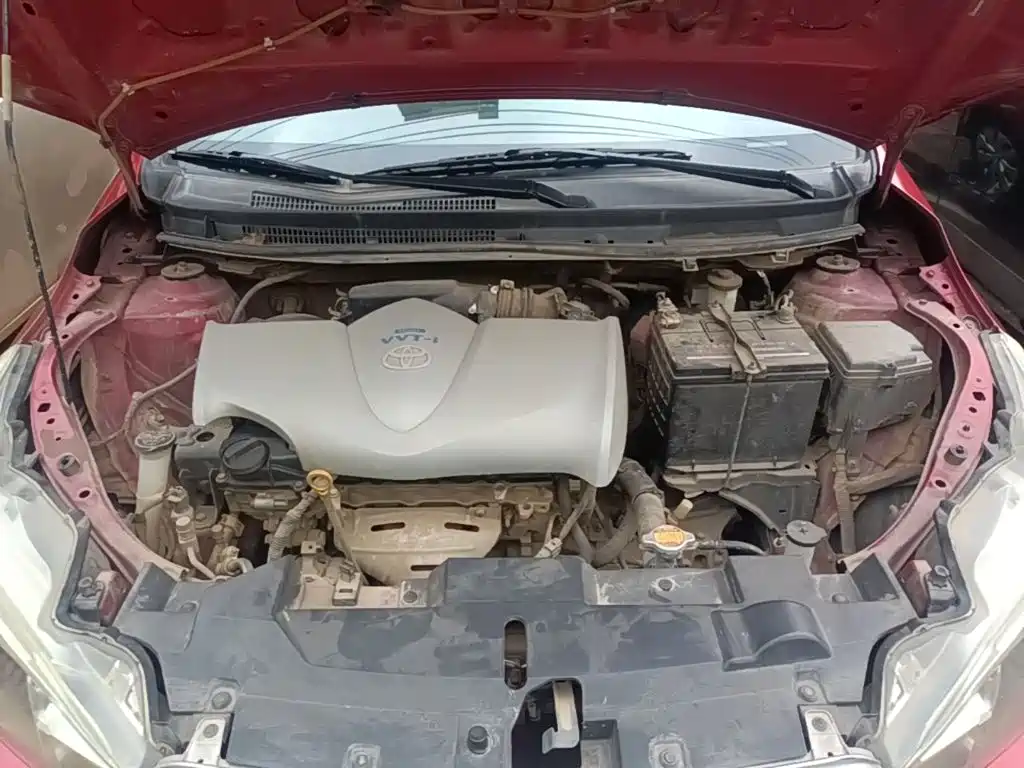 Toyota Yaris L 2015 — фото 16