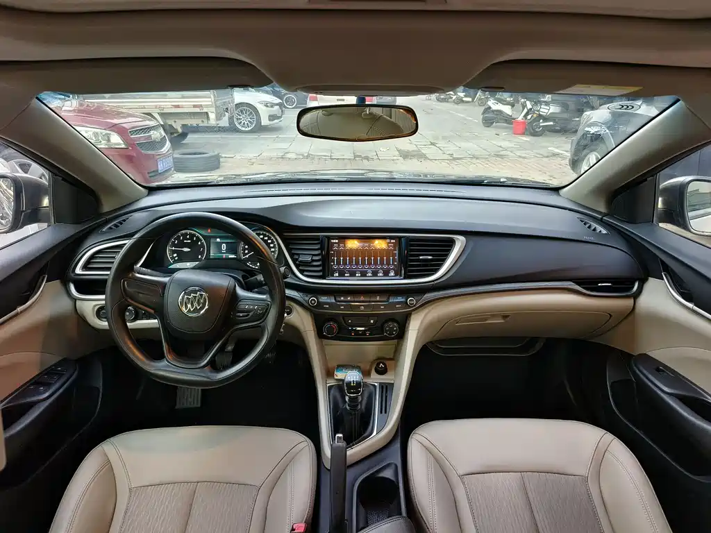 Buick Excelle 2016 — фото 7