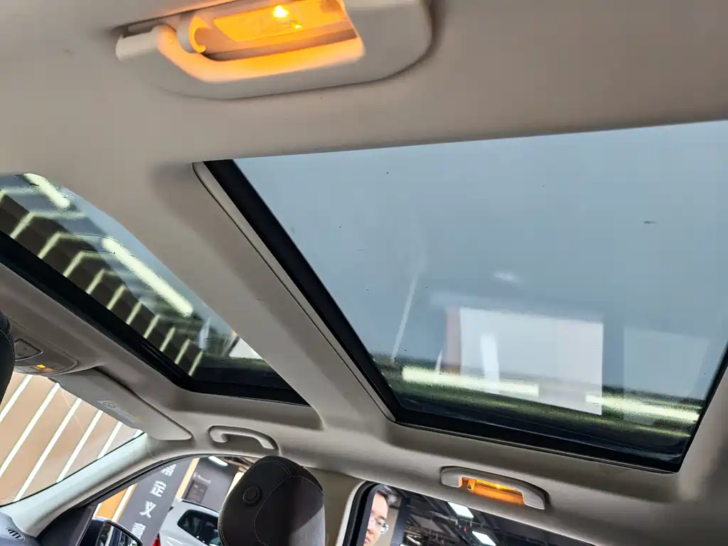 Mercedes-Benz GLE 2017 — фото 13