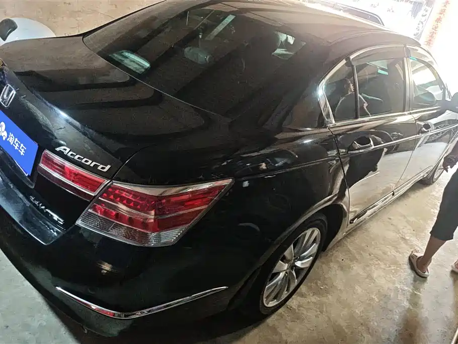 Honda Accord 2013 — фото 3