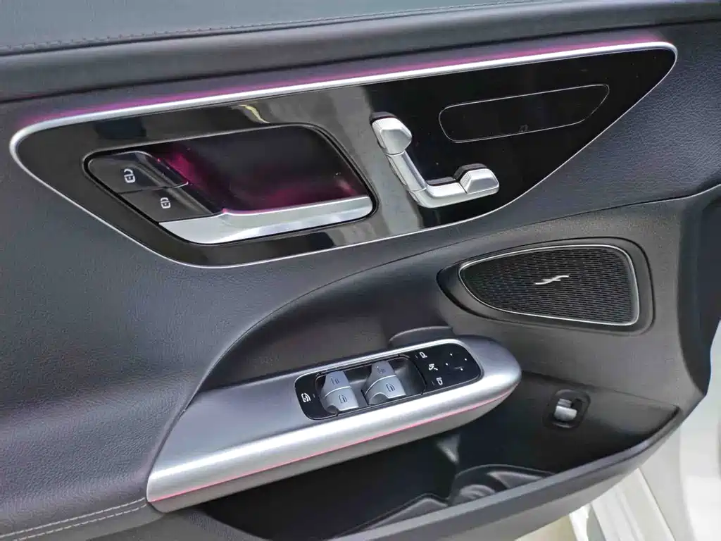 Mercedes-Benz C-Class 2022 — фото 7