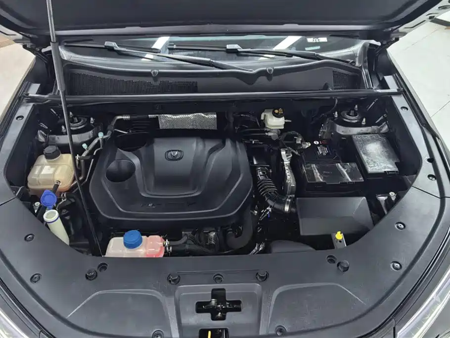 Changan CS75PLUS 2023 — фото 10