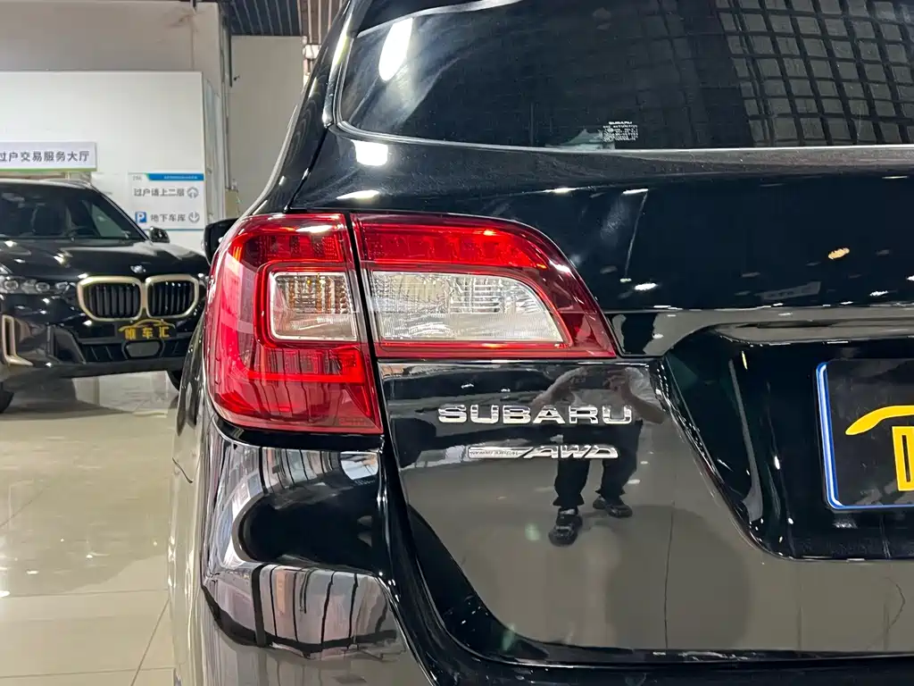 Subaru Outback 2016 — фото 9