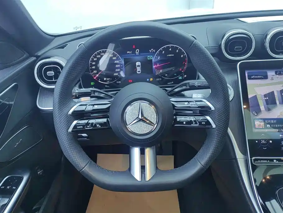 Mercedes-Benz C-Class 2023 — фото 15