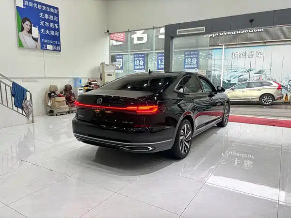 Volkswagen Passat 2023