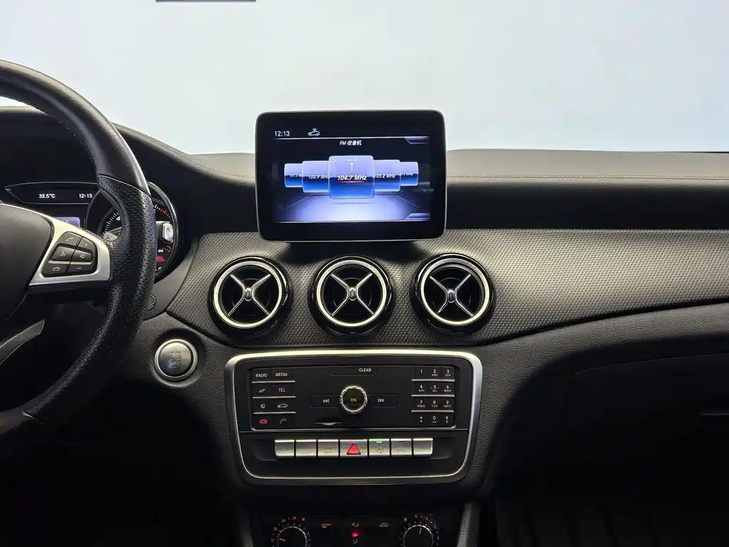 Mercedes-Benz GLA 2019 — фото 16