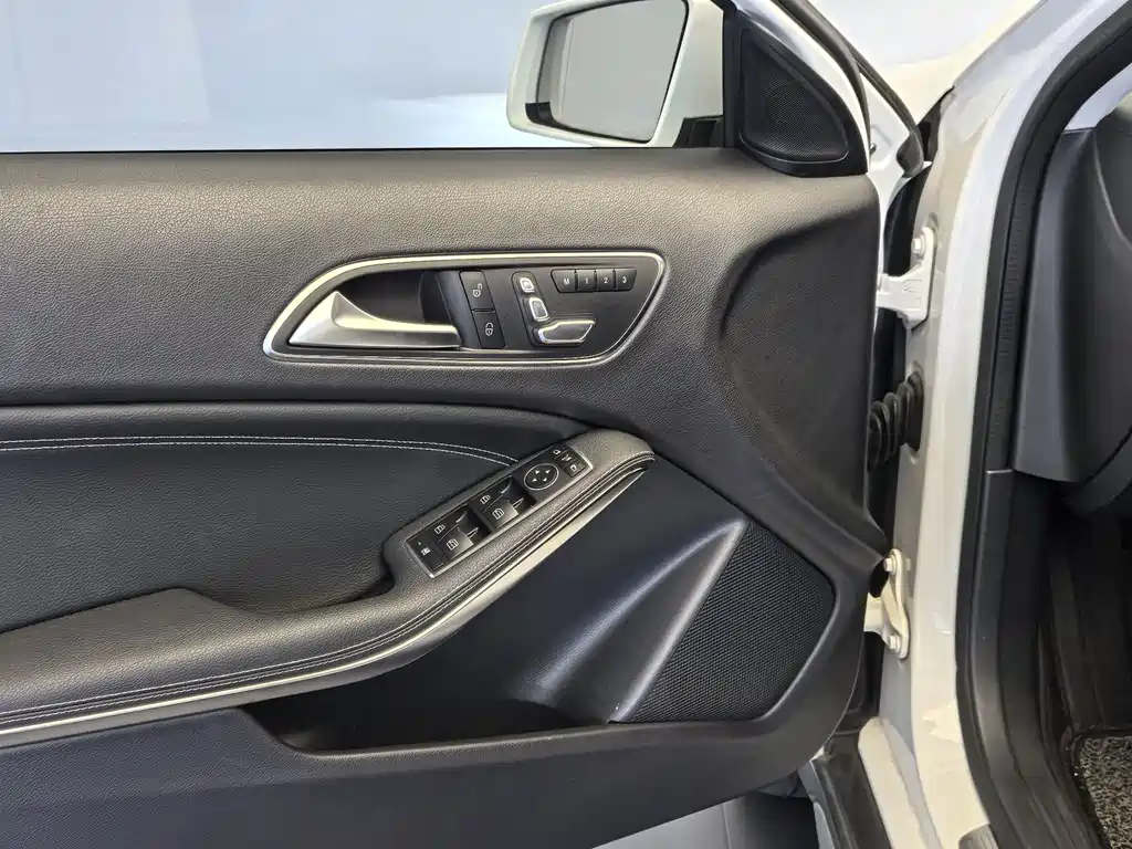 Mercedes-Benz GLA 2019 — фото 17