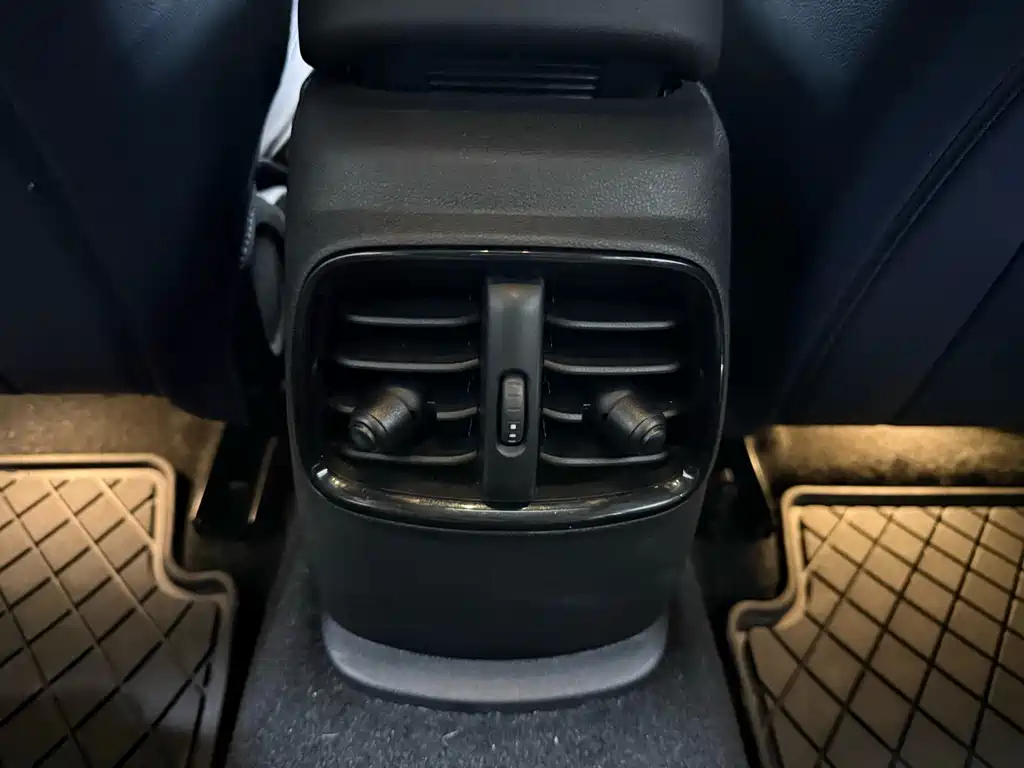 MINI Clubman 2023 — фото 17