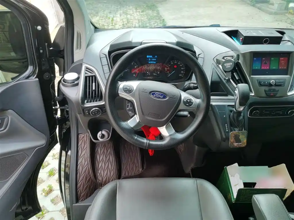 Ford Tourneo 2021 — фото 11
