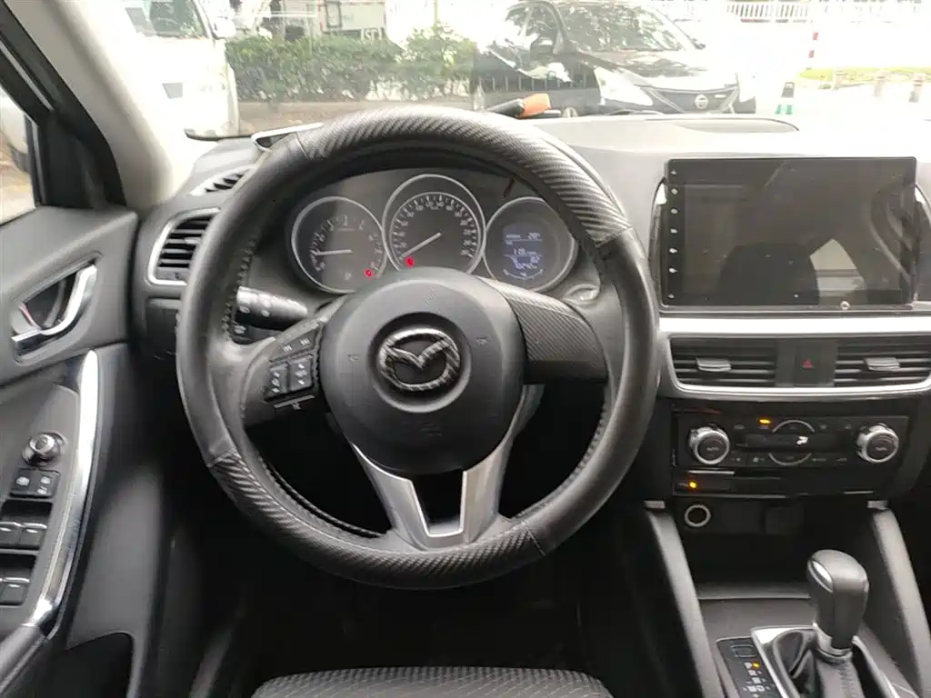 Mazda CX-5 2017 — фото 11