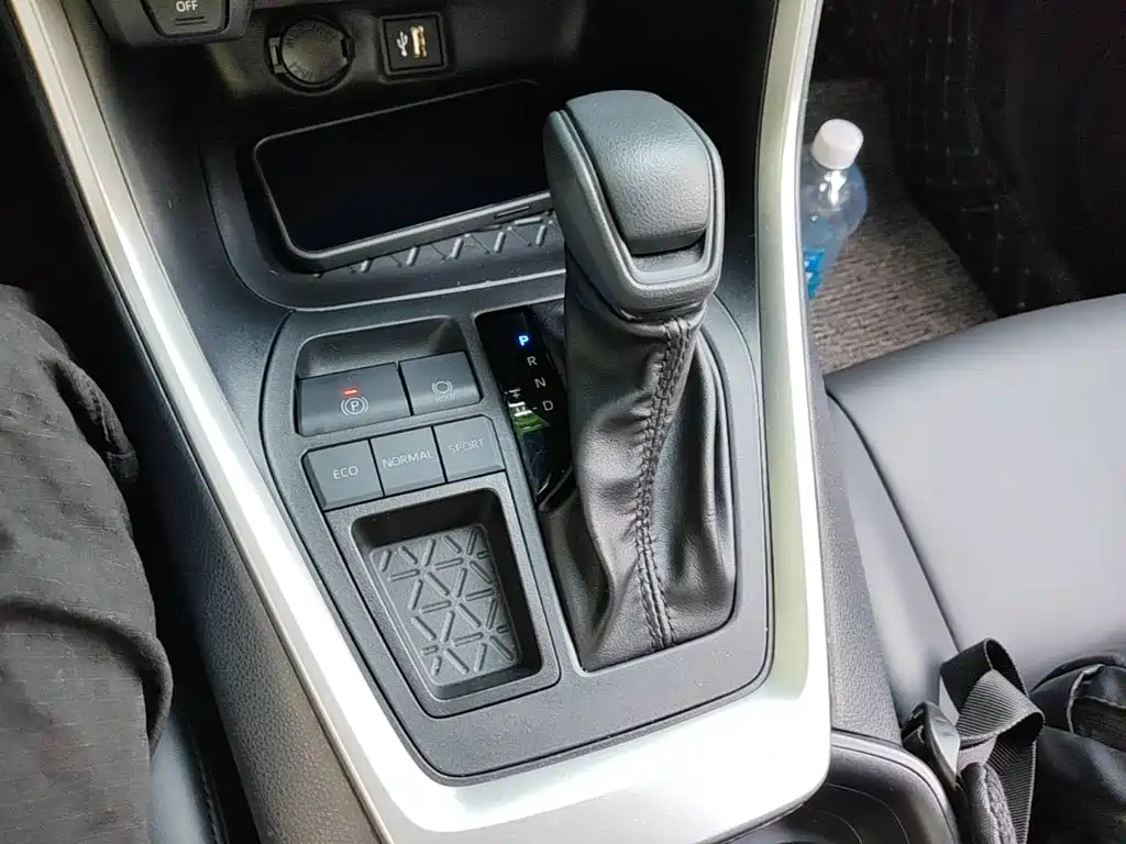 Toyota Wildlander 2024 — фото 14