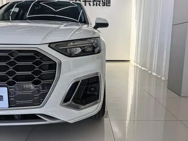Audi Q5L 2024