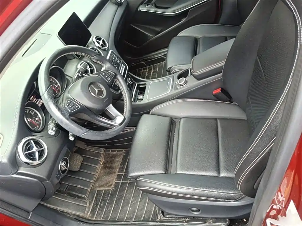 Mercedes-Benz GLA 2018 — фото 15