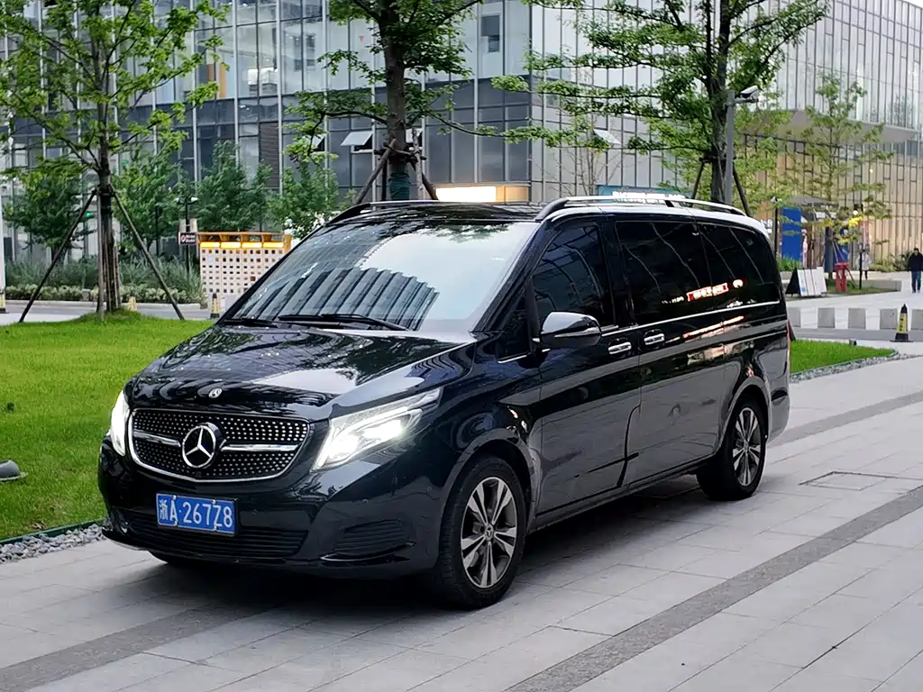 Mercedes-Benz V-Class 2019 — фото 4