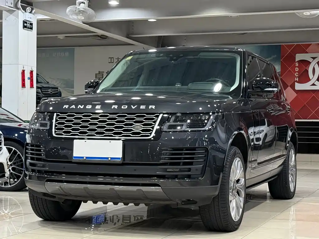 Land Rover Range Rover 2021 — фото 1