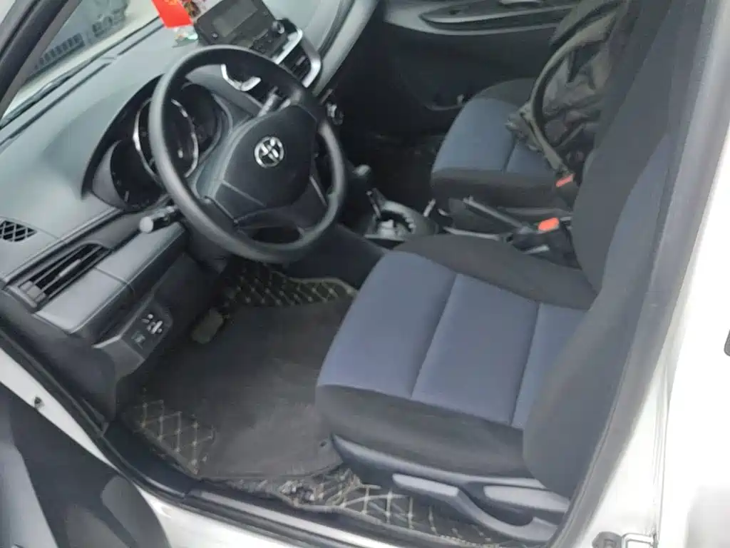 Toyota Yaris L 2021 — фото 15