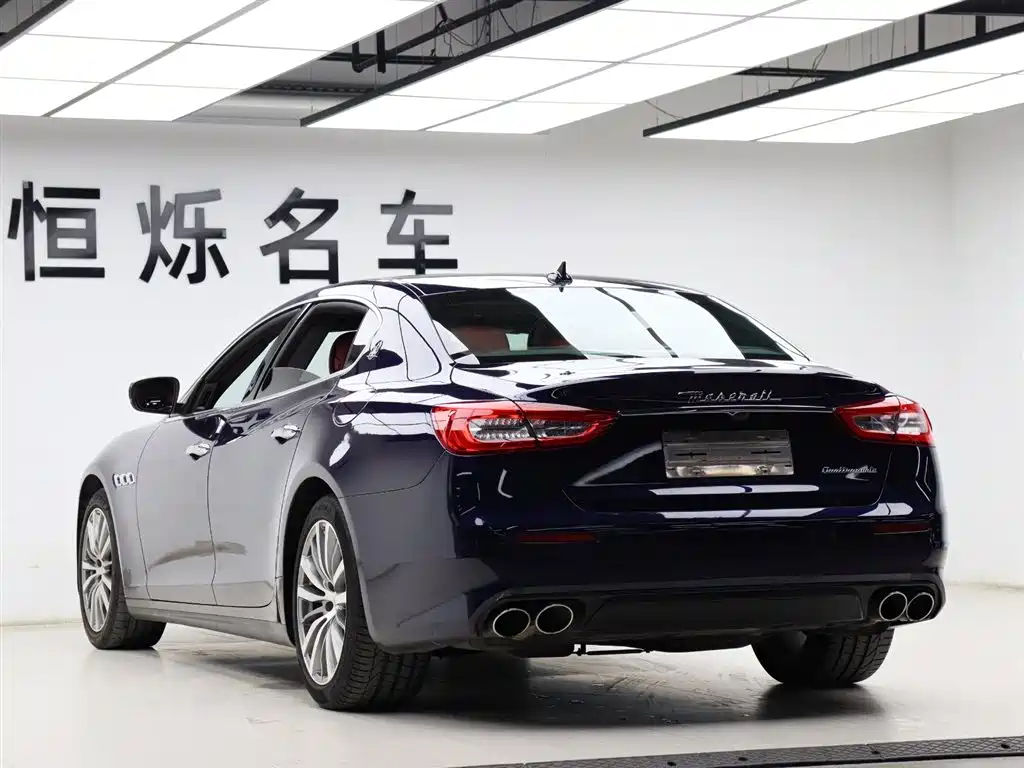 Maserati Quattroporte 2017 — фото 26
