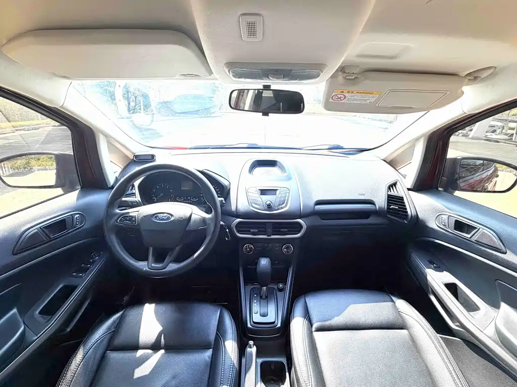 Ford Ecosport 2018 — фото 17