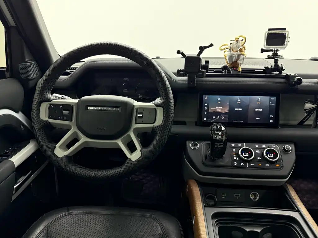 Land Rover Defender EV 2021 — фото 20
