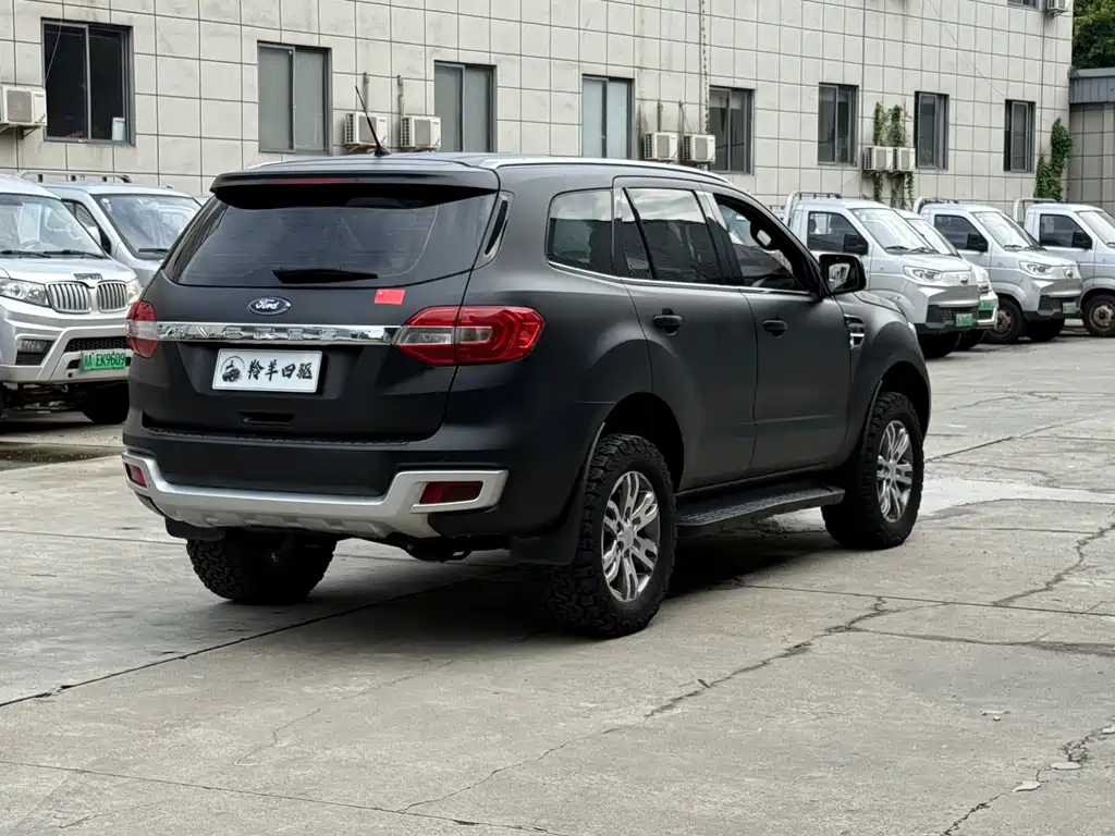 Ford Everest 2017 — фото 13