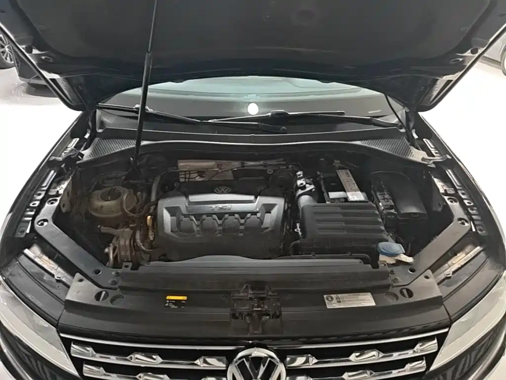 Volkswagen Tiguan L 2018 — фото 20