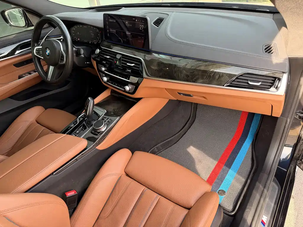 BMW 6 Series GT 2021 — фото 24