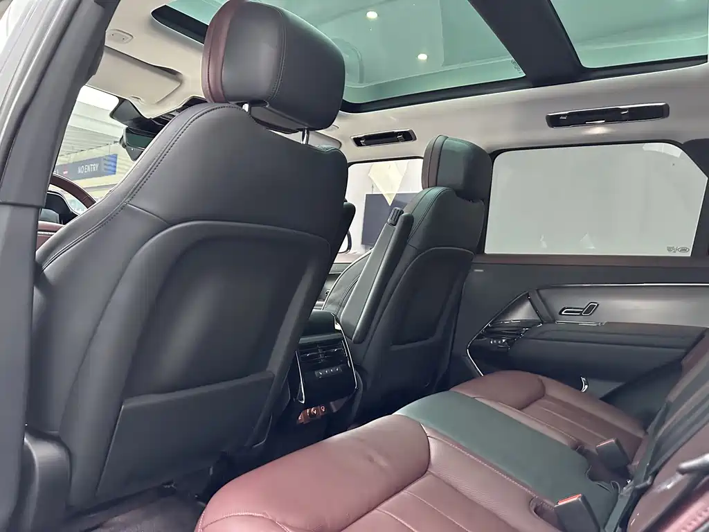 Land Rover Range Rover Sport 2024 — фото 14