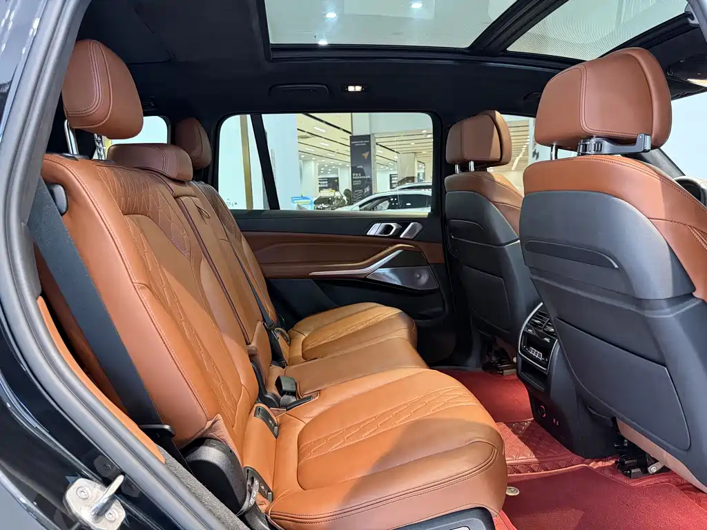 BMW X7 2022 — фото 14