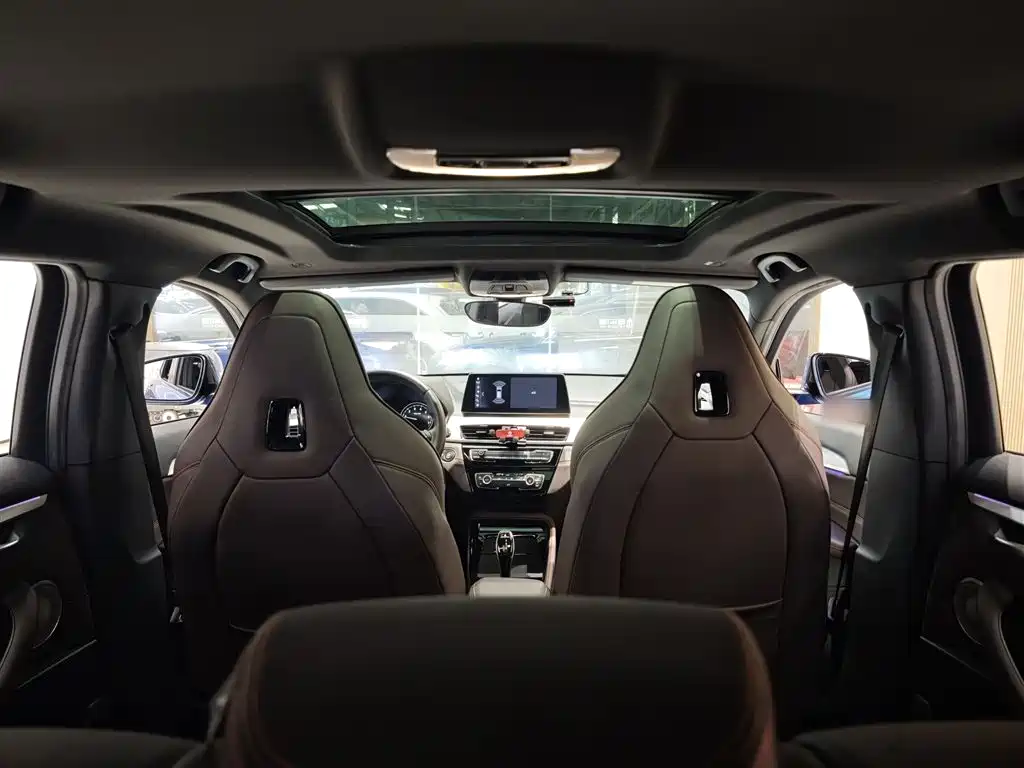 BMW X2 2022 — фото 19