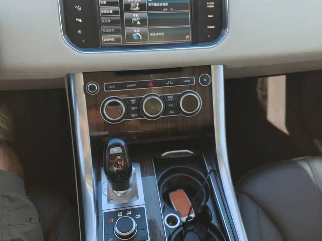 Land Rover Range Rover Sport 2014 — фото 19